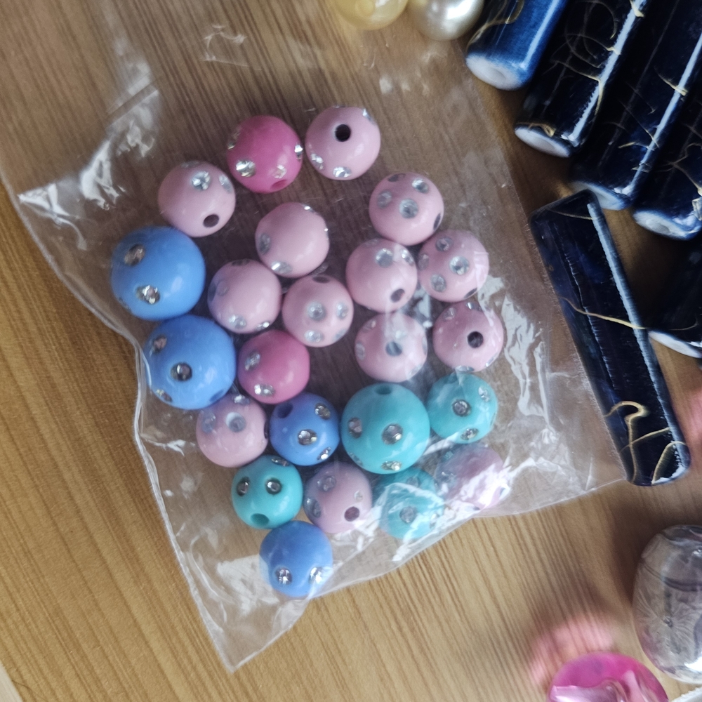Mixed Bead and Jewelry Findings Lot - Pink, Purple, Blue, Black, Pearl - Picture 3 of 6